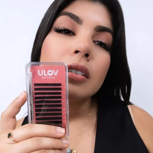 Ebook: Mis secretos para crear y vender extensiones de pestañas con mi marca